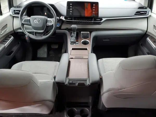 Toyota Sienna 2021