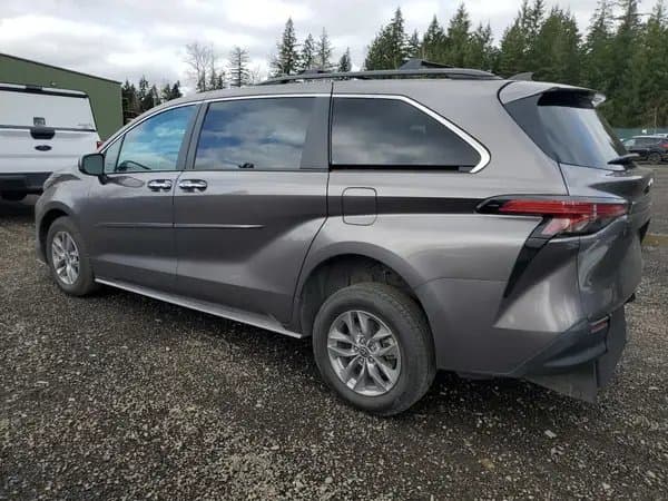 Toyota Sienna 2022