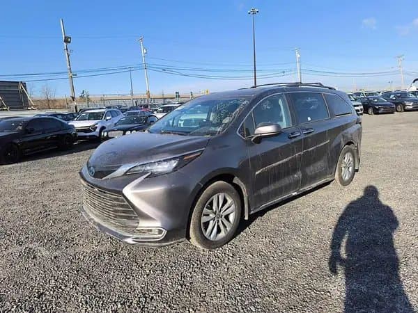 Toyota Sienna 2024