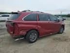 Toyota Sienna 2024