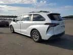 Toyota Sienna 2024