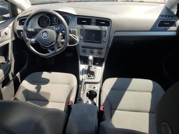 Volkswagen Golf 2016