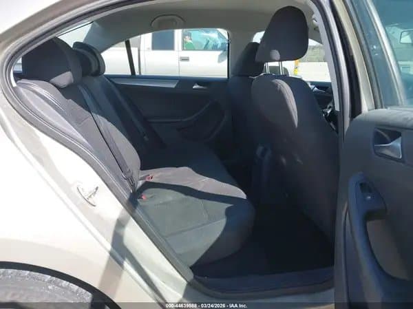 Volkswagen Jetta 2016