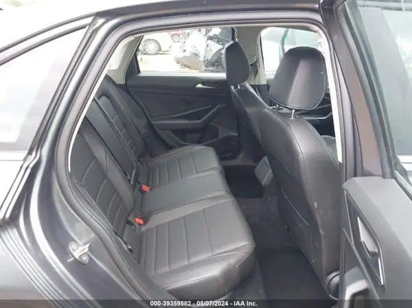 Volkswagen Jetta 2021