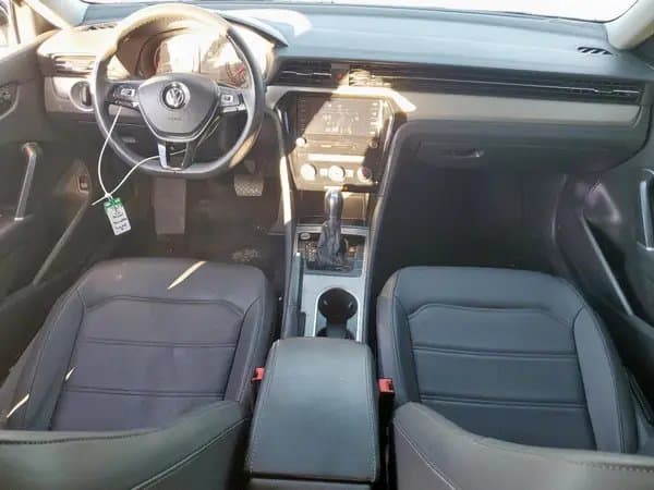Volkswagen Passat 2021
