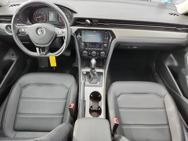 Volkswagen Passat 2021