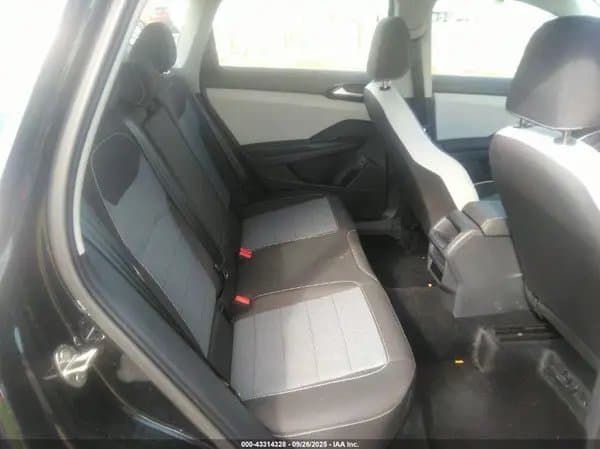 Volkswagen Taos 2025