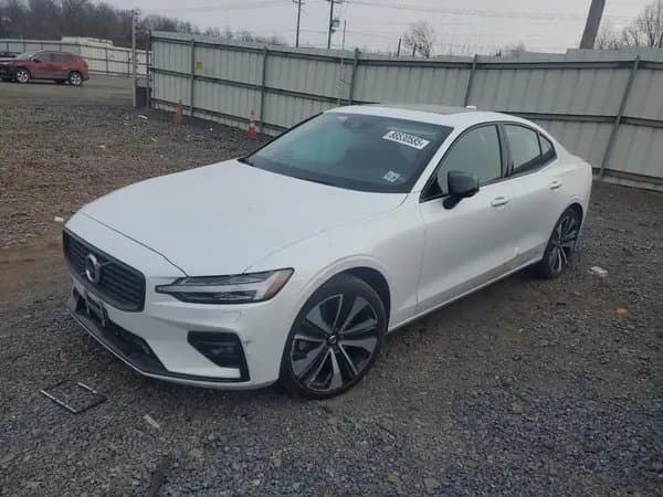Volvo S60 2022