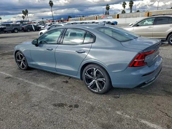 Volvo S60 2022