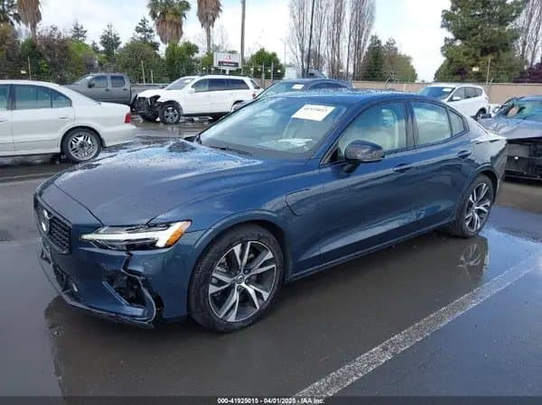 Volvo S60 2022