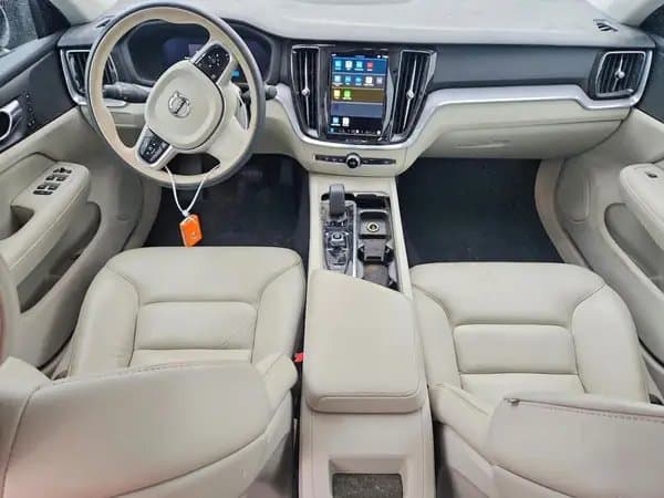 Volvo S60 2023