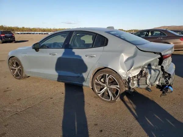 Volvo S60 2023