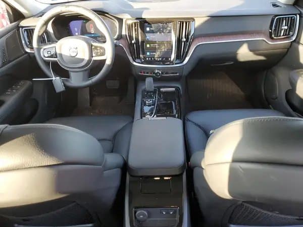 Volvo S60 2023