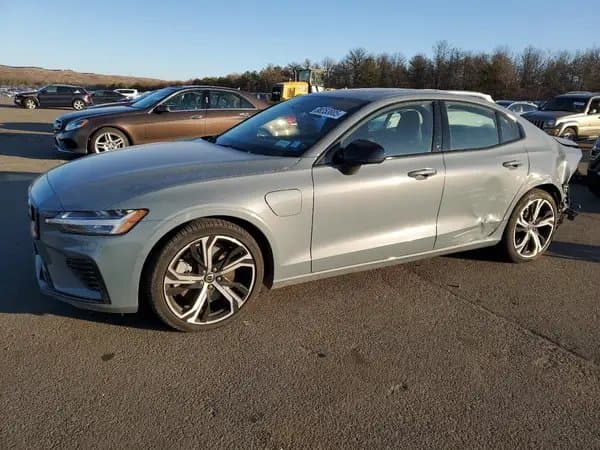 Volvo S60 2023