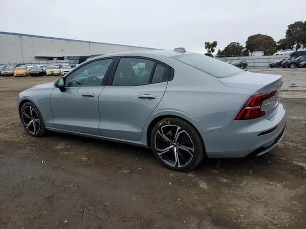 Volvo S60 2024
