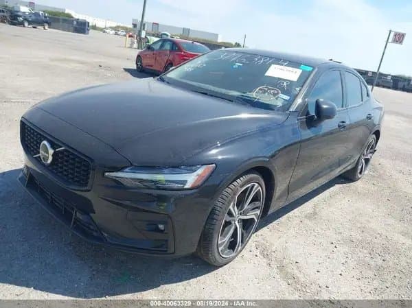 Volvo S60 2024
