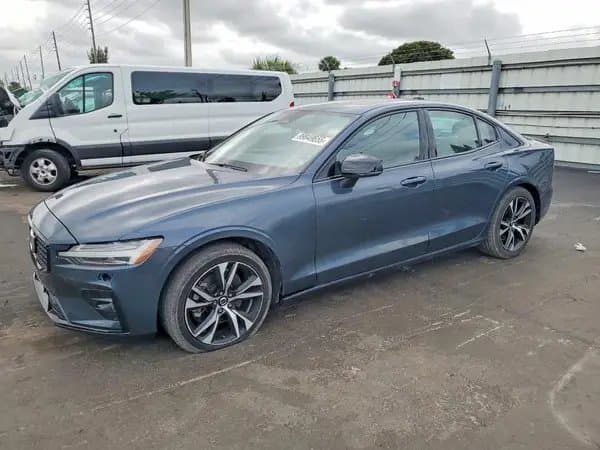 Volvo S60 2024