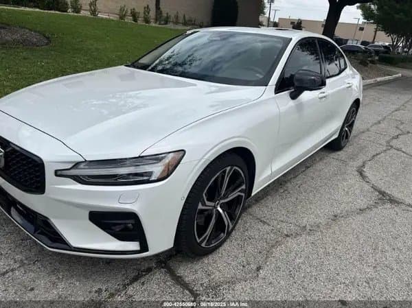 Volvo S60 2024