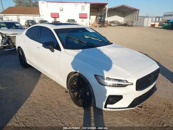 Volvo S60 2024