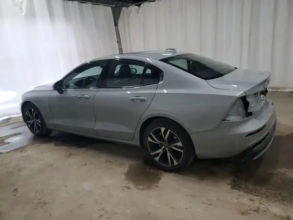 Volvo S60 2024