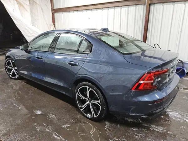 Volvo S60 2024
