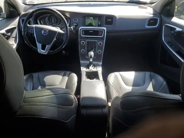 Volvo V60 2016