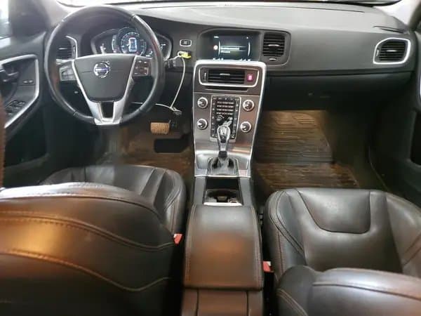 Volvo V60 2016
