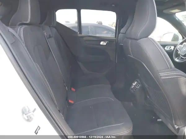 Volvo Xc40 2023