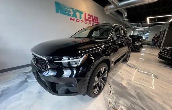 Volvo Xc40 2024