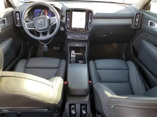 Volvo Xc40 2024