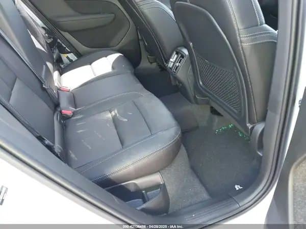 Volvo Xc40 2025