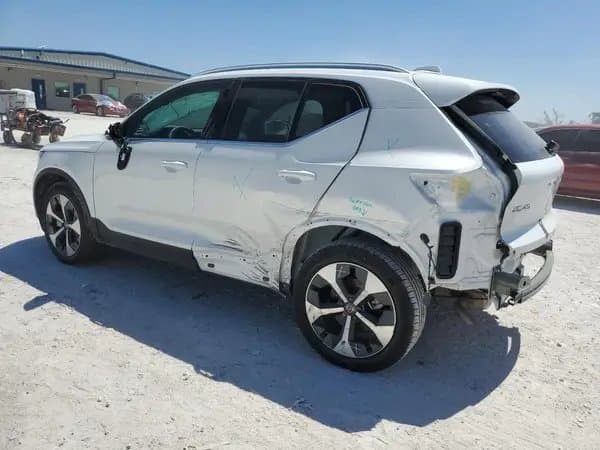 Volvo Xc40 2025