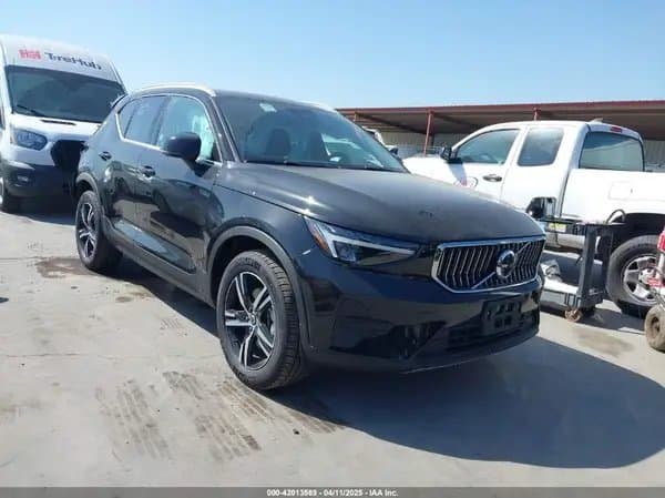 Volvo Xc40 2025