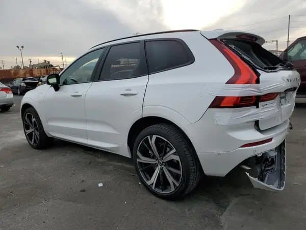 Volvo Xc60 2025