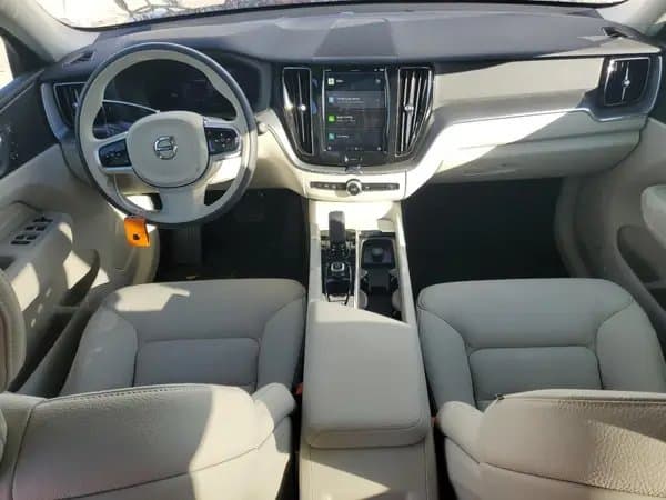 Volvo Xc60 2025