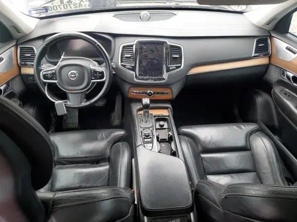 Volvo Xc90 2017